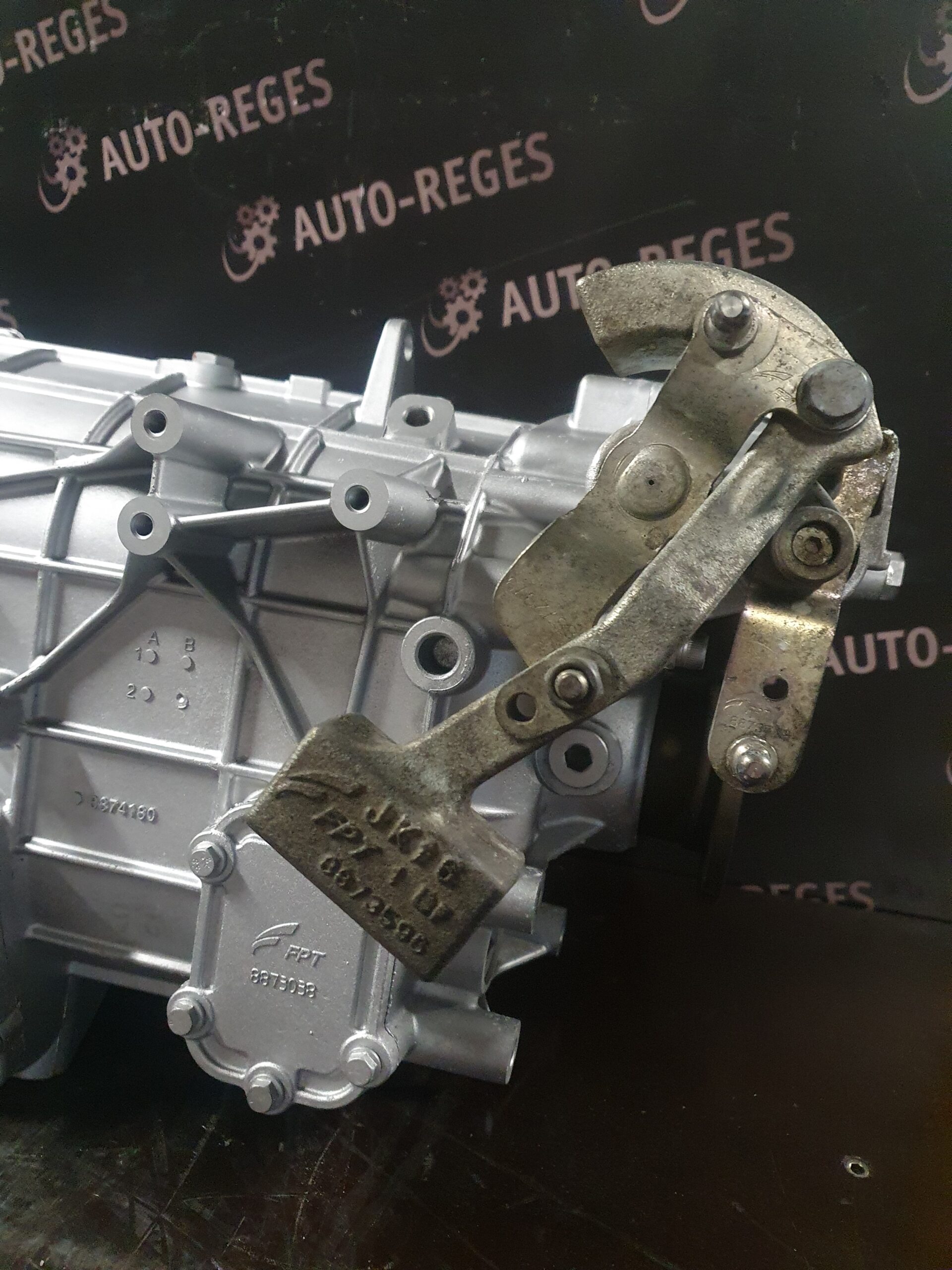 Skrzynia biegów Iveco 2.3 2835.6 8874020 - obrazek 4